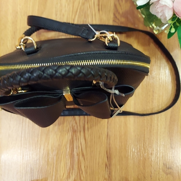NWT New! Like dreams black woman's bow purse.  Size 10x13x4.5 inches. Gift Chris - Picture 5 of 8